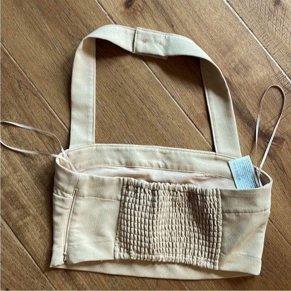 Abercrombie Crop Halter - Picture 5 of 6